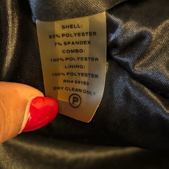 Elegant evening dress - Picture 2 of 5